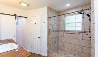 427 W COLLEGE St, Burkburnett, TX 76354