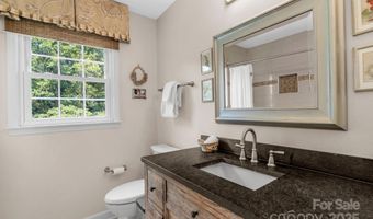 2125 Lawton Bluff Rd, Charlotte, NC 28226