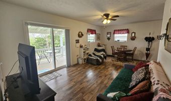 819 E Washington Ave, Ava, MO 65608
