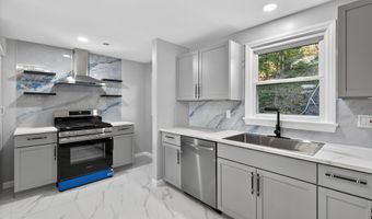 46 N Cliff St, Ansonia, CT 06401