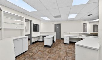 220 N WESTMONTE Dr A, Altamonte Springs, FL 32714