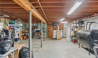 31 Charles St, North Kingstown, RI 02852