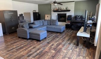 1813 W Currier Ave, Artesia, NM 88210