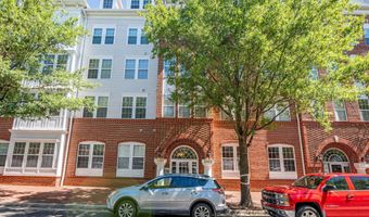 4951 BRENMAN PARK Dr 410, Alexandria, VA 22304