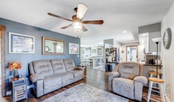 11462 Four Seasons Dr, Batesville, IN 47006