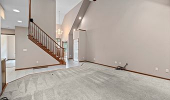 939 Barberry Cir, Amherst, OH 44001