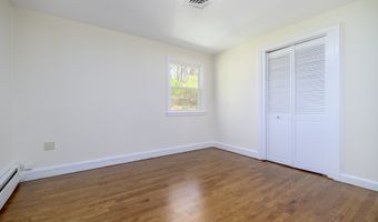 200 Chipman Dr, Cheshire, CT 06410
