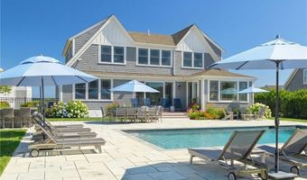 1048 Ocean Rd, Narragansett, RI 02882