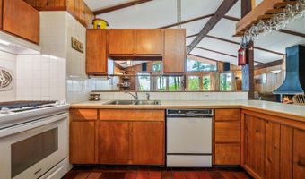 27 Moat Mountain Cir, Bartlett, NH 03812