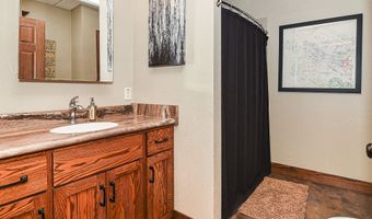 30824 Olde Hawkeye, Dyersville, IA 52040