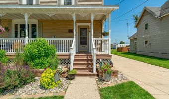 136 1st Ave, Alden, MN 56009