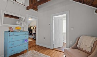 275 Hope St, Bristol, RI 02809