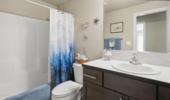 33 Parkland Dr, Blanchard, ID 83804