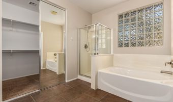 4104 E BELLERIVE Dr, Chandler, AZ 85249