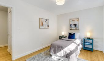 2420 N TAYLOR St, Arlington, VA 22207