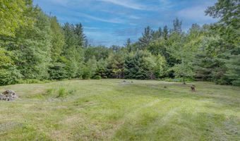 28 Miles Rd, Benton, NH 03785