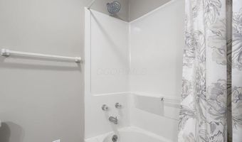 430 N Simon St, Ada, OH 45810