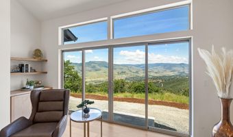 3060 Ashland Mine Rd, Ashland, OR 97520