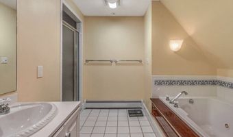 6 Chanticleer Dr, Beverly, MA 01915