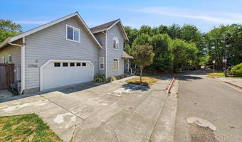 2700 Meadow Creek Way, Arcata, CA 95521