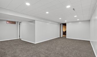 103 12th St SE, Altoona, IA 50009