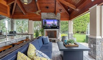 126 Cliff Dr, Narragansett, RI 02882
