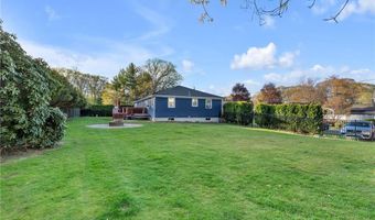 62 Canonchet Trl, Cranston, RI 02921
