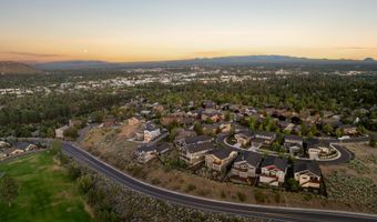 2608 NW Compass Corner Loop, Bend, OR 97703