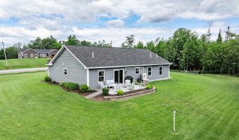 51 Knoll Crest Dr, Bangor, ME 04401