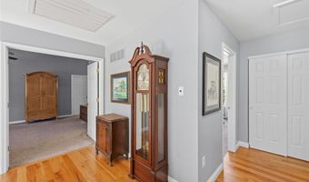 329 Gateford Dr, Ballwin, MO 63021