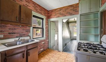 1427 Duss Ave, Ambridge, PA 15003