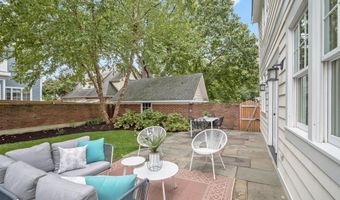 3118 17TH St N, Arlington, VA 22201