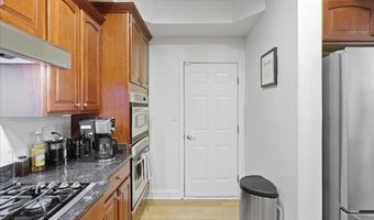 7124 HUNTLEY CREEK Pl 76A, Alexandria, VA 22306