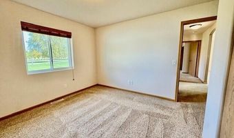 1222 SW 13th Ave, Aberdeen, SD 57401