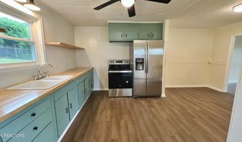 406 S Congress Pkwy, Athens, TN 37303