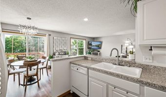 6433 158th St W, Apple Valley, MN 55124
