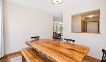 802 13th St SE, Altoona, IA 50009