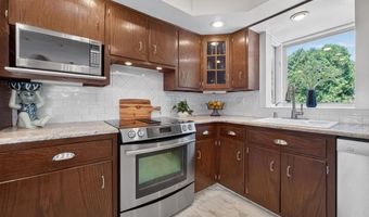 5463 DORIS Dr, Allentown, PA 18106