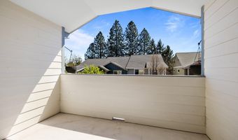 111 McCully Ln, Jacksonville, OR 97530