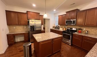 2821 Haw River Trl, Apex, NC 27502