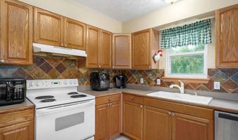 21445 Lawrence 2074, Ash Grove, MO 65604