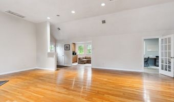 292 Plymouth St, Abington, MA 02351