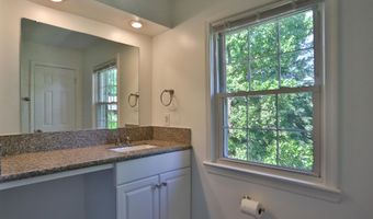 2402 WINDBREAK Dr, Alexandria, VA 22306