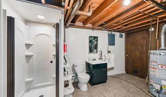 300 S Oak St, Anamosa, IA 52205