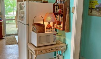 613 Stony Point Rd, Benson, VT 05743