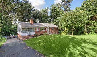 7044 CINDY Ln, Annandale, VA 22003