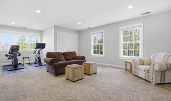 20 Bart Dr, Canton, CT 06019