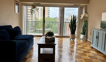 1300 ARMY NAVY Dr 816, Arlington, VA 22202