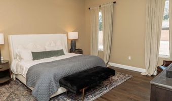 1709 W Riverside Dr, Carlsbad, NM 88220
