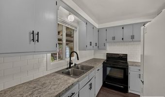 204 Dewey St, Blackfoot, ID 83221